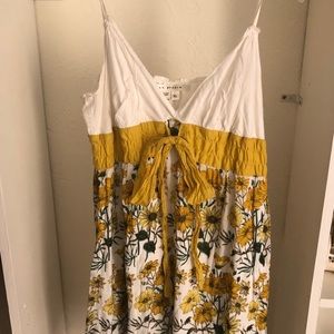 Super cute, fun sunflower dress